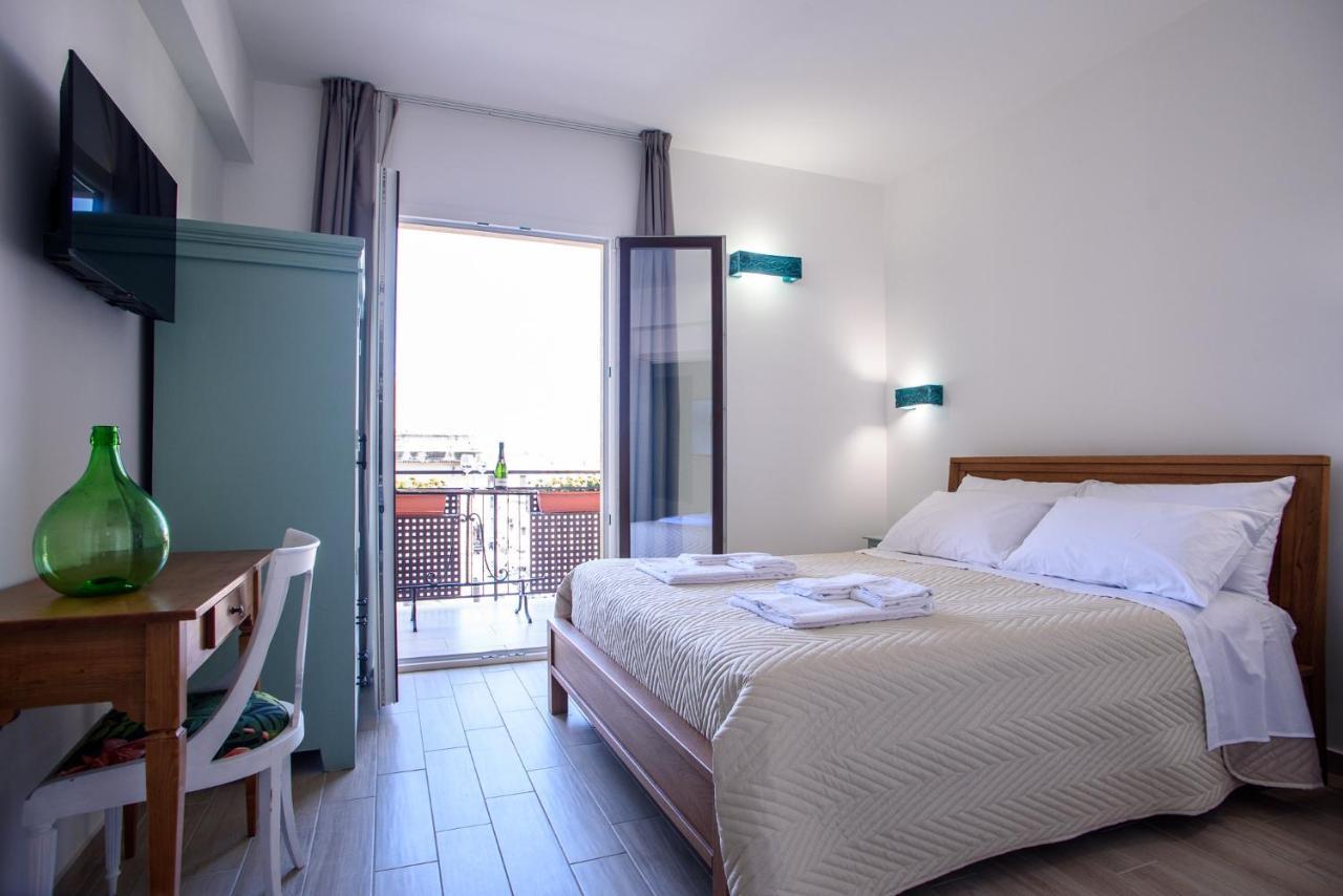 Central Station Apartments - Fanale Rentals Палермо Екстериор снимка