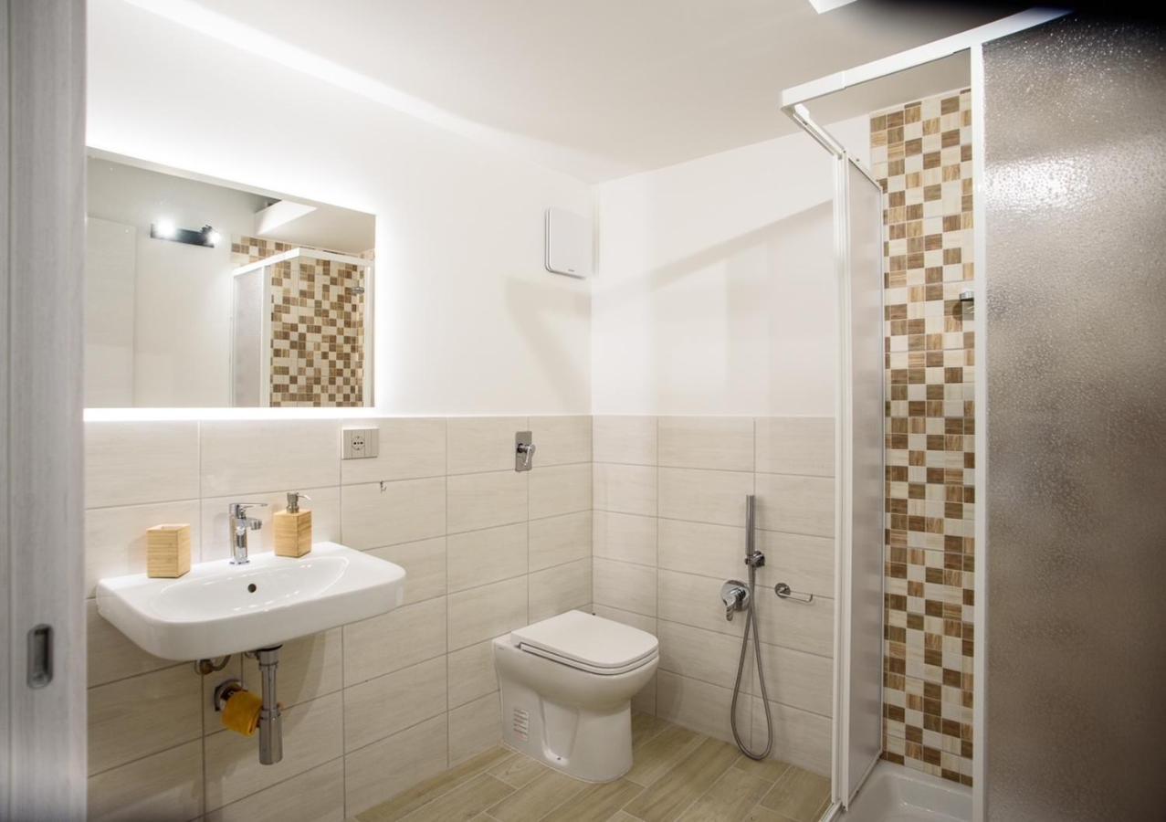 Central Station Apartments - Fanale Rentals Палермо Екстериор снимка